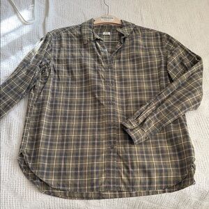 Uniqlo Plaid Button-Up Shirt